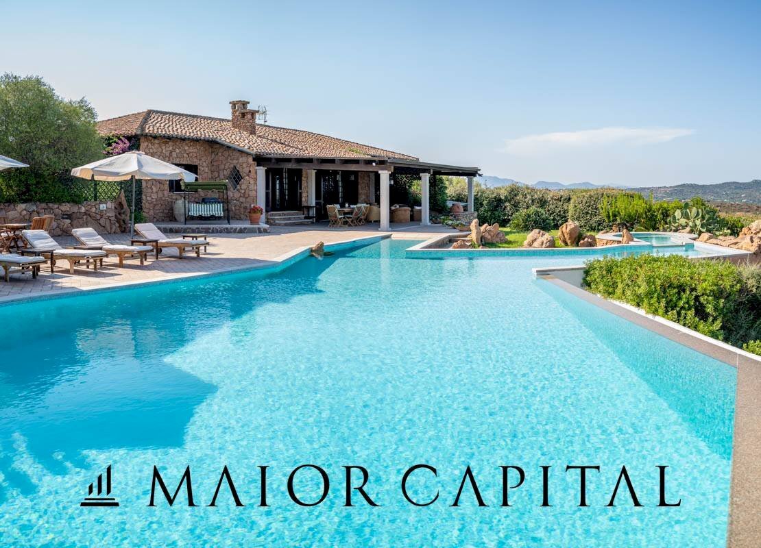 Villa Unifamiliare via monte ortobene, Loiri Porto San Paolo - foto 1