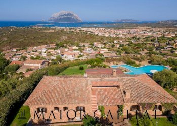 Villa Unifamiliare via monte ortobene, Loiri Porto San Paolo - foto 2