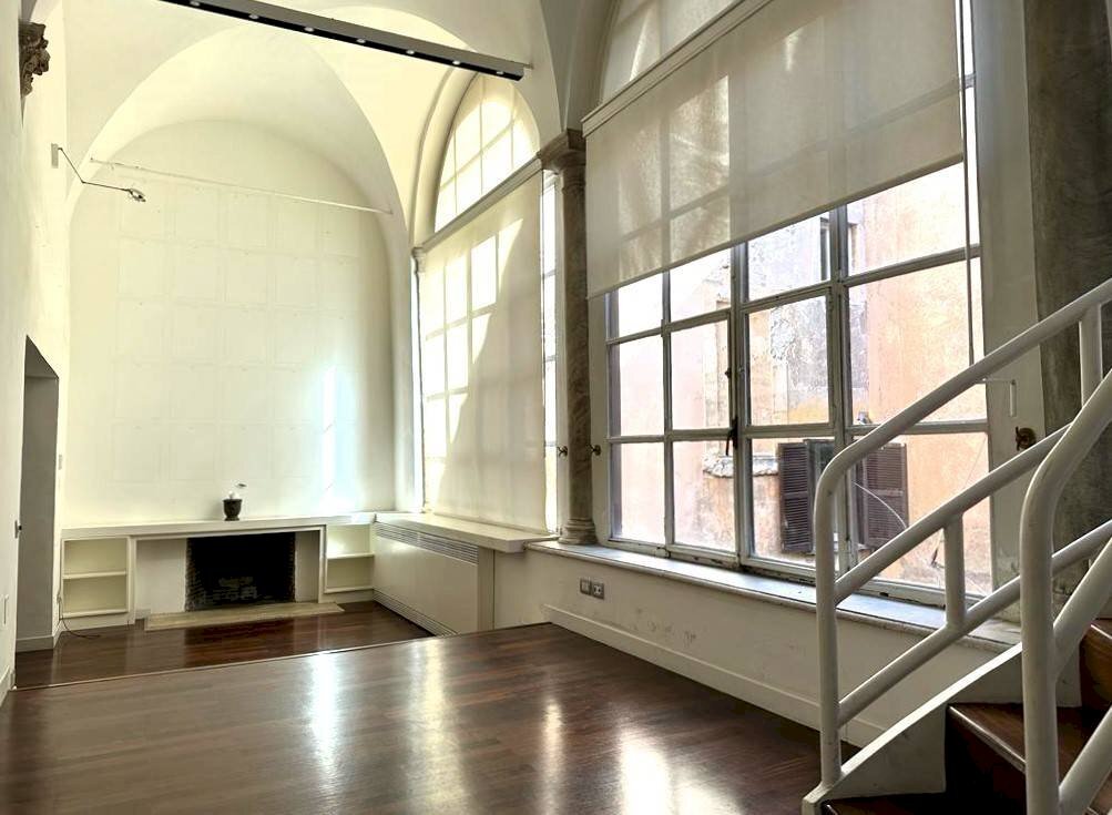 soggiorno - Quadrilocale via dei Coronari, 1, Roma (zona Centro Storico) - foto 3