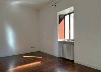 camera da letto - Quadrilocale via dei Coronari, 1, Roma (zona Centro Storico) - foto 23