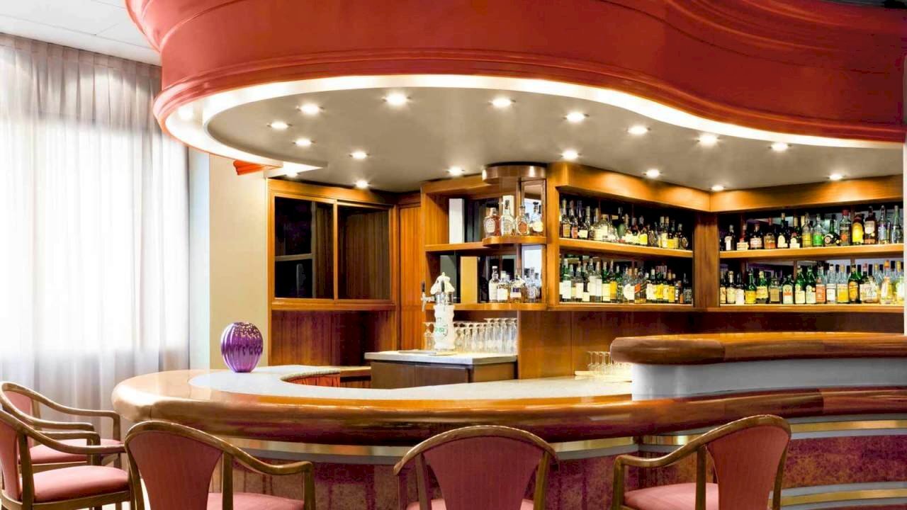 Bar-in-padua-four-points-by-sheraton-padova.jpg - Ristorante Viale Luigi Cadorna, Lucca - foto 2