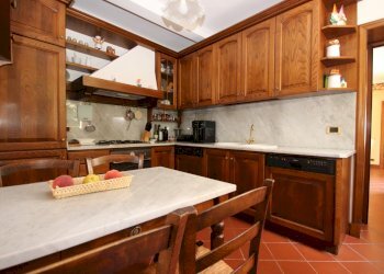 Porzione di villa storica a Bagni di Lucca (16).JP - Villa Viale Roma 9, Bagni di Lucca - foto 15