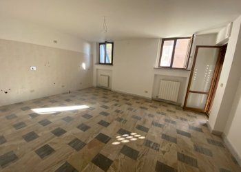 Appartamento VIA ROMA, Pratiglione - foto 1