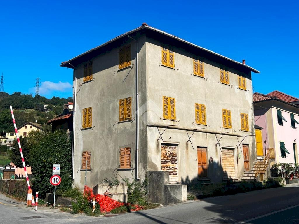 Villa Via F.lli Canepa, Serra Riccò - photo 1