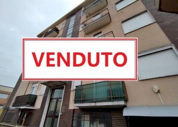 Bilocale via Alcide De Gasperi, 39, Lainate - foto 1