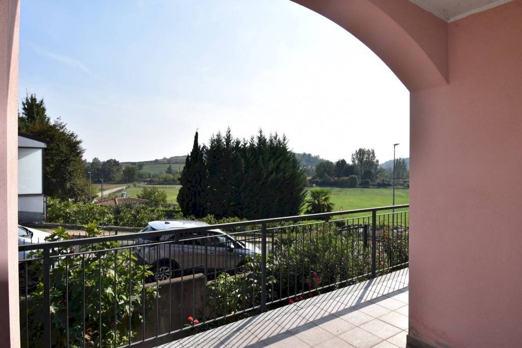 Terrazzo - Three-room apartment via Viapiana, Montegrosso d'Asti - photo 1
