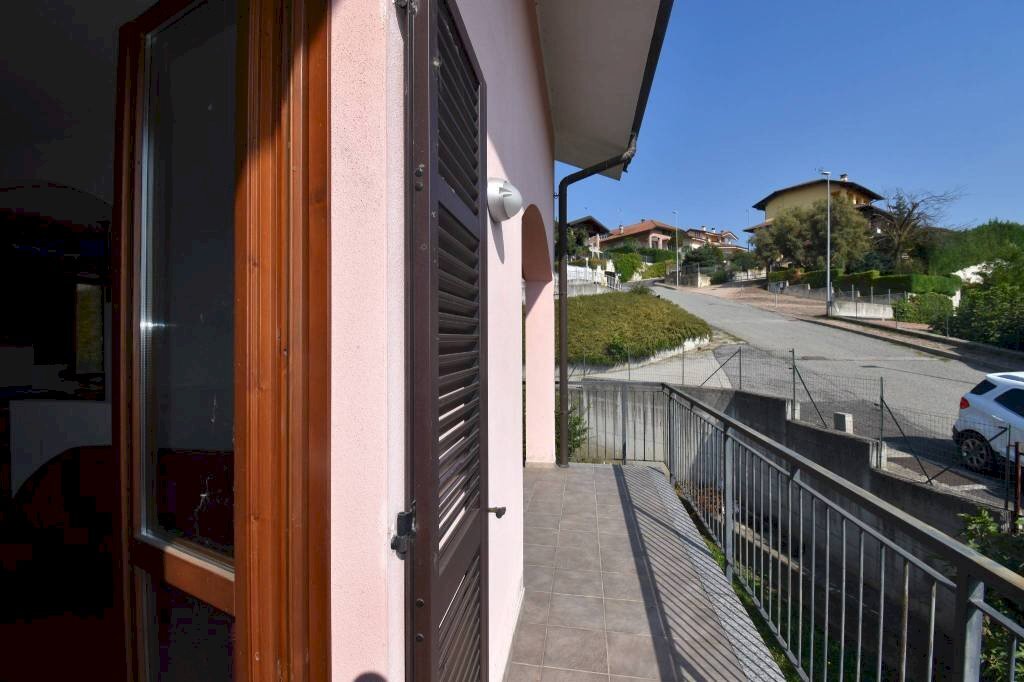Terrazzo - Three-room apartment via Viapiana, Montegrosso d'Asti - photo 2