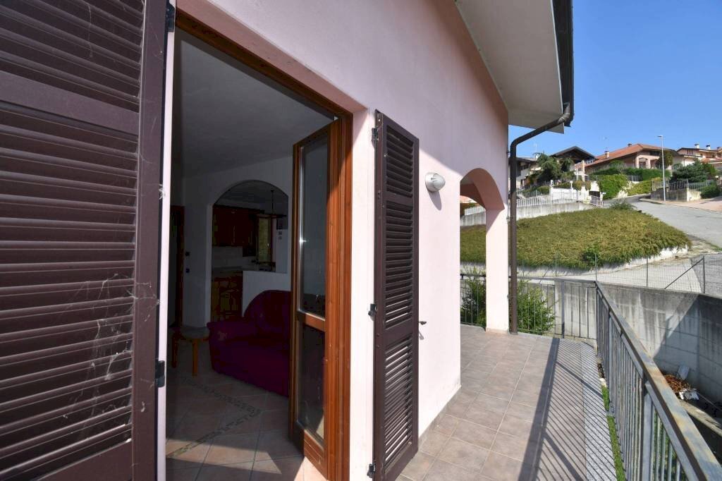 Terrazzo - Three-room apartment via Viapiana, Montegrosso d'Asti - photo 3