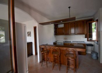 Cucina - Trilocale via Viapiana, Montegrosso d'Asti - foto 16