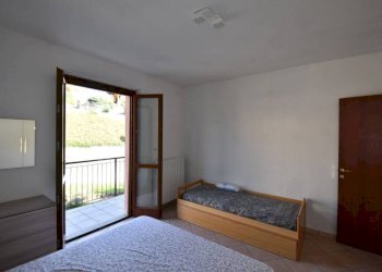 Camera da letto - Trilocale via Viapiana, Montegrosso d'Asti - foto 26