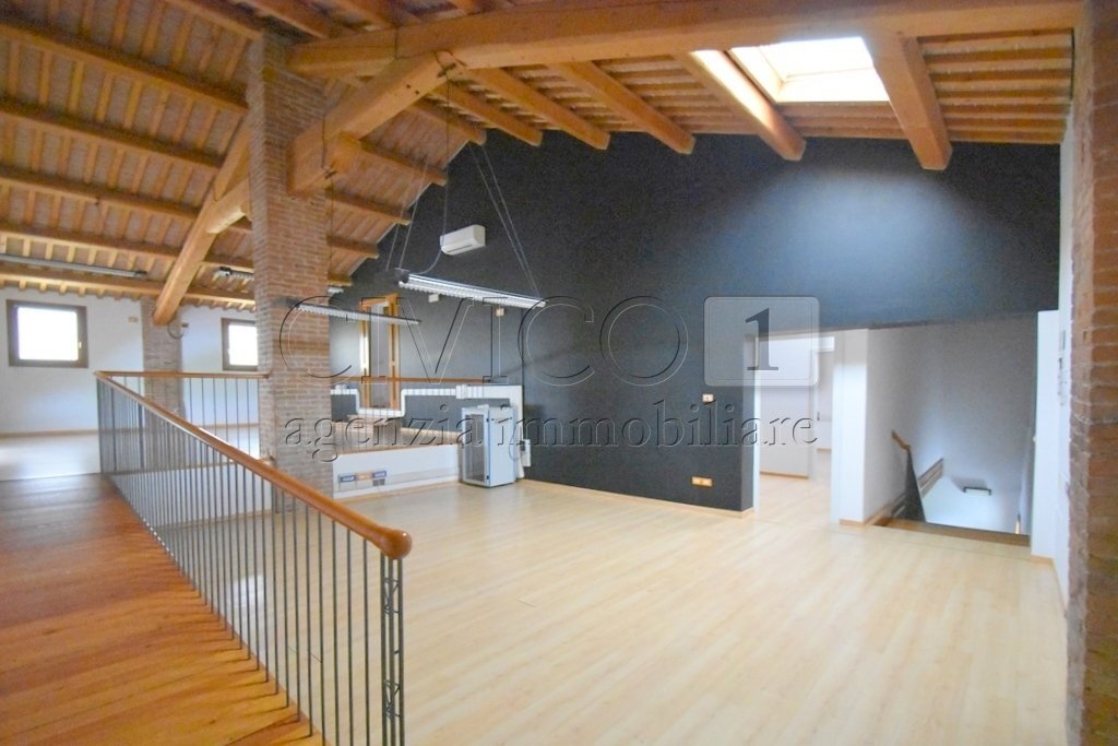 DSC_0045.JPG - Ufficio Via Giuseppe Mazzini 10, San Pietro in Gu - foto 2