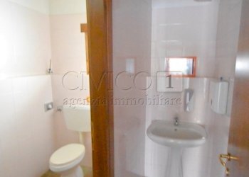 DSC_0007.JPG - Ufficio Via Giuseppe Mazzini 10, San Pietro in Gu - foto 5