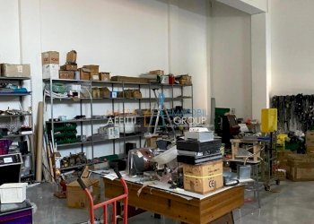 1201847_ggyr89cj.jpeg - Locale Commerciale Via Nerino Garbuio 51, Montignoso - foto 2
