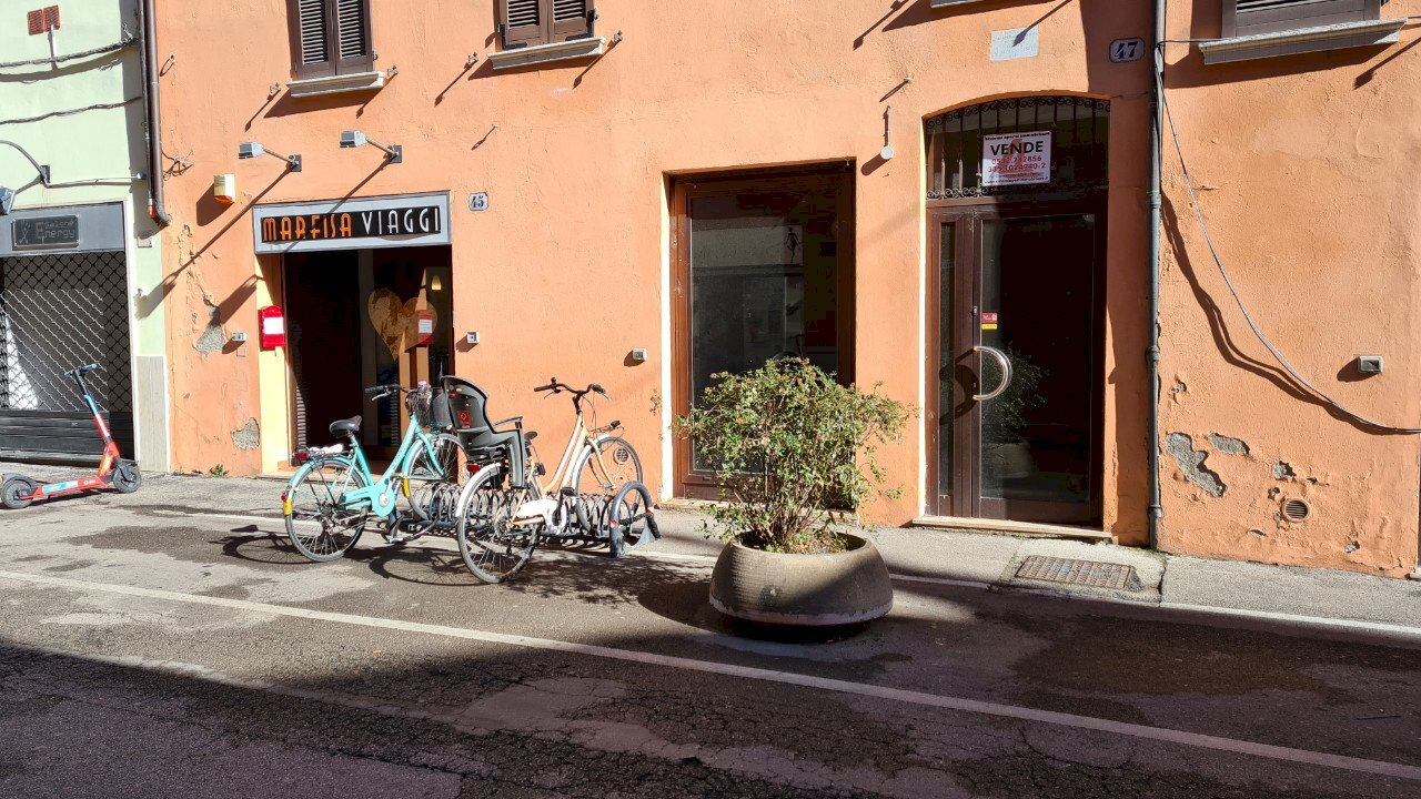 Negozio Ferrara - foto 1