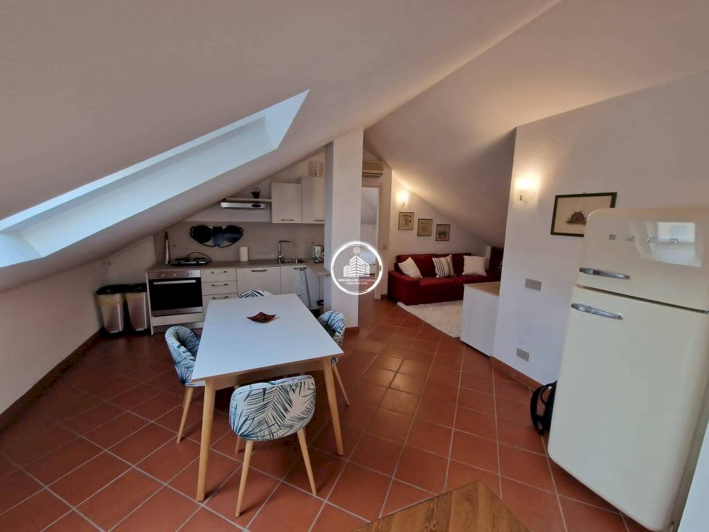 Cucina - Quadrilocale corso Piave, 85/2, Alba - foto 1