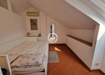 Camera - Quadrilocale corso Piave, 85/2, Alba - foto 11