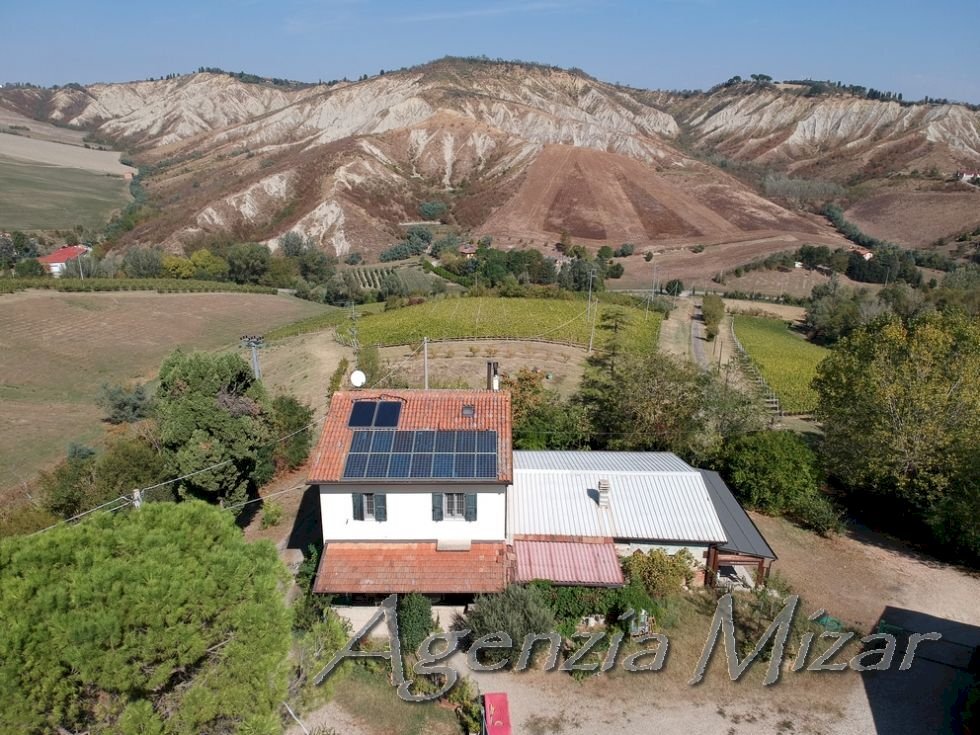 Villa Imola - foto 1