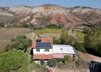 Villa Imola - foto 1