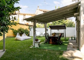 Casa indipendente Cento - foto 1