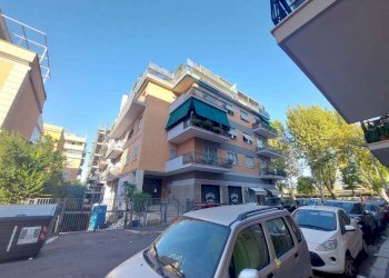 85bc9b52-1f23-46b0-8906-13795bb39548.JPG - Three-room apartment Via Ascanio Fenizi 71, Roma - photo 1