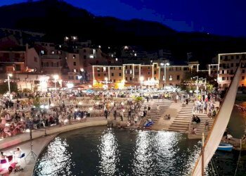 Bilocale via Felice Gazzolo, Genova - foto 2