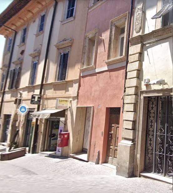 esterno negozio prima dell\'inizio dei lavori - Shop via Roma, Rieti - photo 1