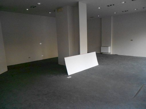 1a1ROMY_1l1j.1_6.jpg - Locale Commerciale Viale Giosuè Carducci, Lucca - foto 2