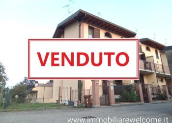 Facciata - Villa a Schiera via Milano, 77/13, Corbetta - foto 1