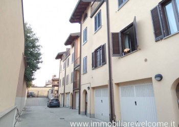 Facciata - Villa a Schiera via Milano, 77/13, Corbetta - foto 23