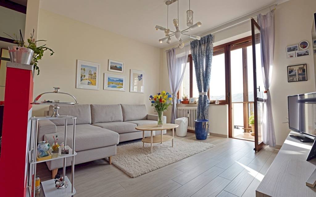 Salone - Quadrilocale piazza Don Pennino, 4, San Michele Mondovì - foto 1