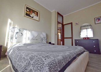 Camera da letto - Quadrilocale piazza Don Pennino, 4, San Michele Mondovì - foto 14