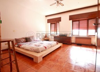 camera matrimoniale - Casa semi indipendente Via Pasubio 5, Montorso Vicentino - foto 13