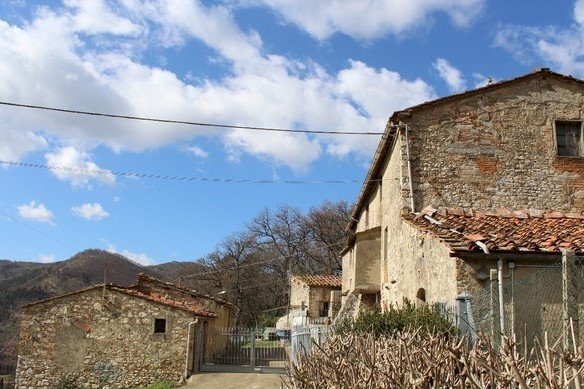 esterni - Rustico Via di Spicciano, Vaiano - foto 2