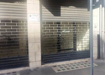 PHOTO-2023-10-10-10-53-27 (2).jpg - Locale Commerciale Via Brigata Bari 140, Bari - foto 1