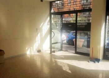 PHOTO-2023-10-10-10-53-26 (3).jpg - Locale Commerciale Via Brigata Bari 140, Bari - foto 3