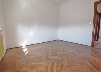 Camera da letto - Four-room apartment piazza Carlo Barbero, 2, Morozzo - photo 8