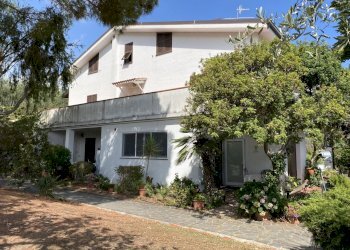 image00008.jpeg - Villa Strada Comunale dei Massabovi 16, Imperia - foto 1