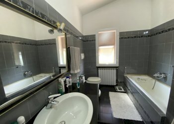 image00048.jpeg - Villa Strada Comunale dei Massabovi 16, Imperia - foto 30