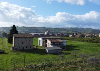 Rustic Vignola - photo 1
