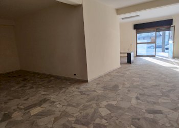 Locale Commerciale Via Cesinali, Atripalda - foto 6