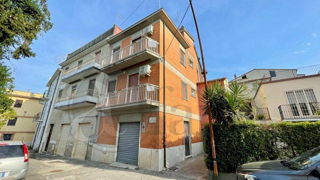 Stabile - Palazzo Vicolo Campo San Paolo, Pontecorvo - foto 1