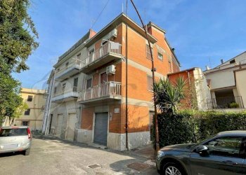 Stabile - Palazzo Vicolo Campo San Paolo, Pontecorvo - foto 4