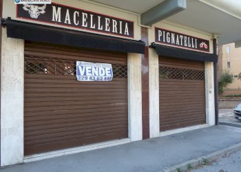 Locale Commerciale Via America, Termoli - foto 2
