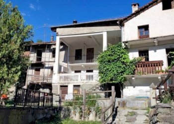 Rustico Frazione Rhins, 1, Roisan - foto 1