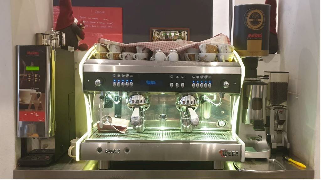 Bar Tavola Calda - Fredda Torino - foto 3