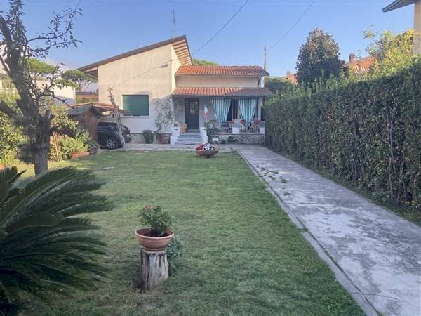 Villa via Fivizzano, Massa - foto 2
