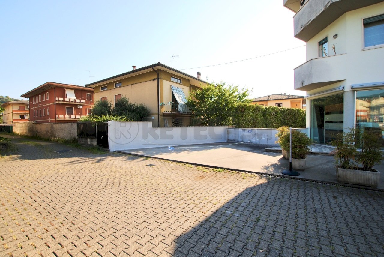 Retecasa_Cornedo - Posto Auto Via Monte Verlaldo 85, Cornedo Vicentino - foto 1