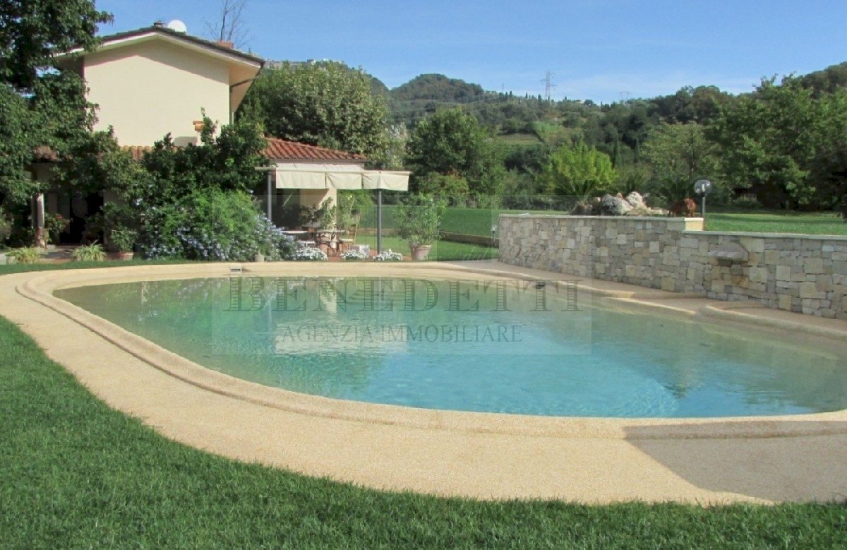 02P.jpg - Villa Via Valdicastello Carducci 36, Pietrasanta - foto 3