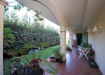 DSC_0015.JPG - Villa Via Valdicastello Carducci 36, Pietrasanta - foto 20