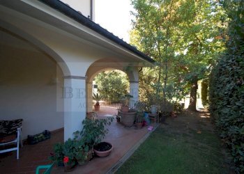 DSC_0017.JPG - Villa Via Valdicastello Carducci 36, Pietrasanta - foto 21